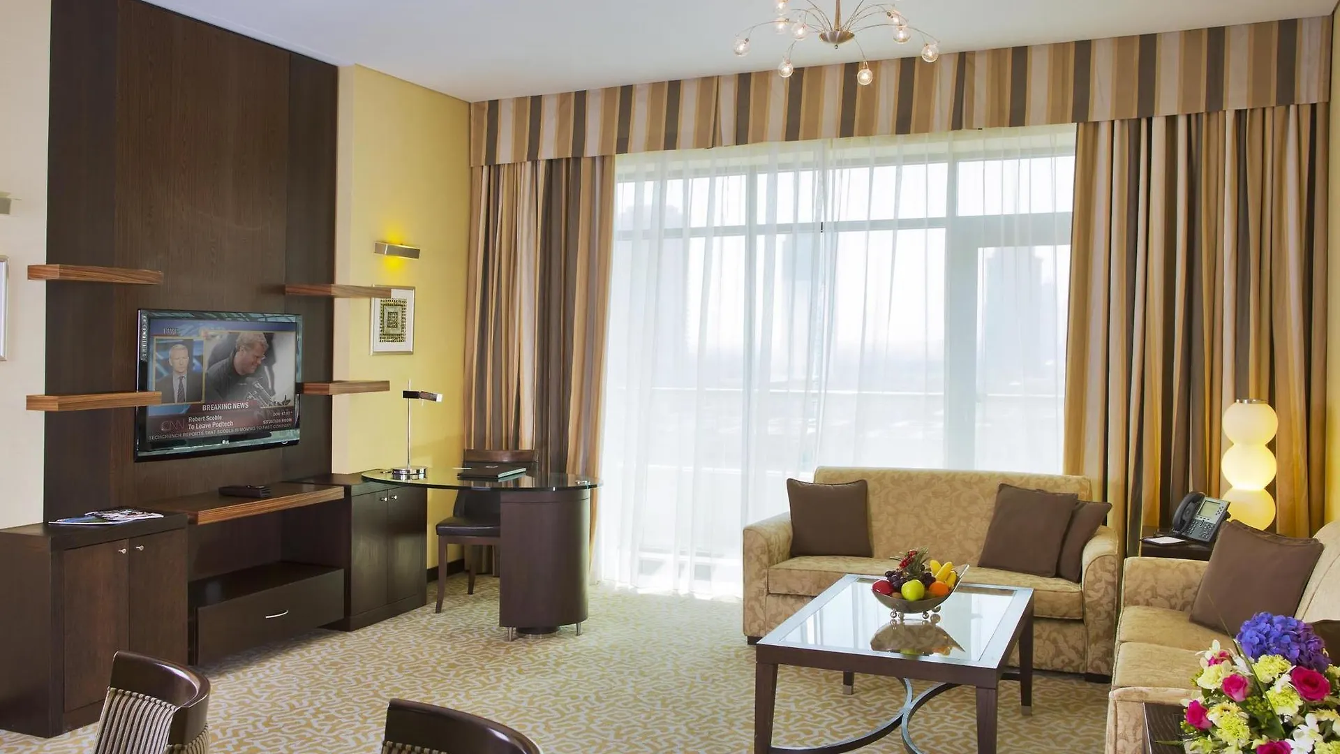 Time Oak Hotel & Suites Dubai 4*,