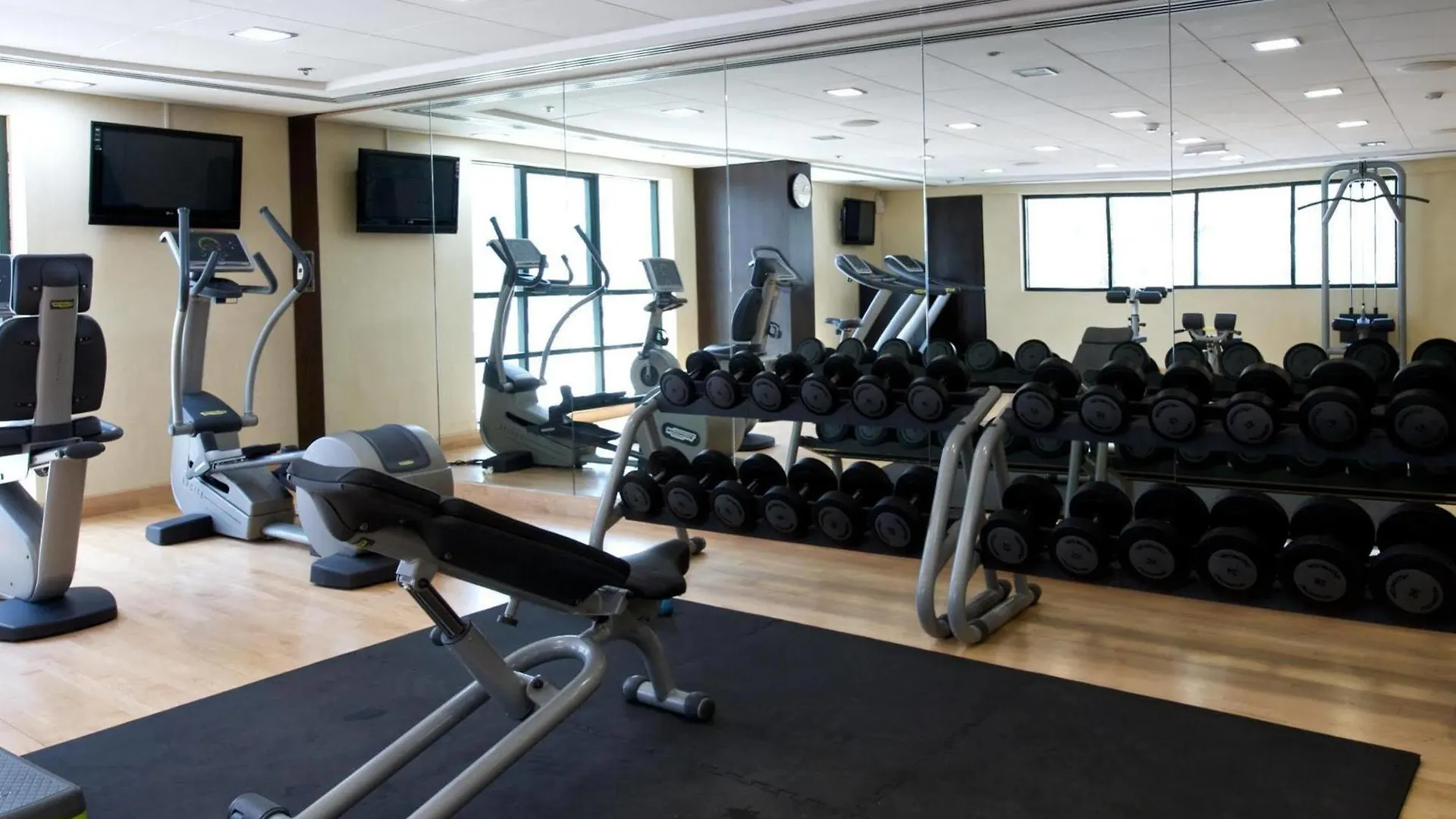 Time Oak Hotel & Suites Dubai