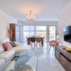 Le Sun-beach - Spacieux 3 Pieces Avec Parking A 400 M Des Plages De , Juan-les-Pins France